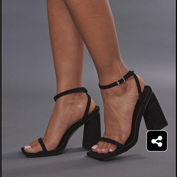 NWT pretty little thing black block heels size 7 - Picture 1 of 5